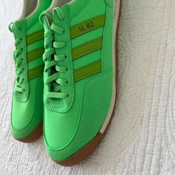 Adidas SL 82 Neon Green Sneakers Brand New Unisex NWOT - Picture 5 of 5